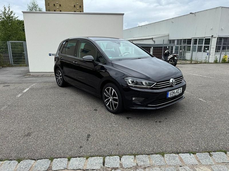 Schwarz Gebraucht 2017 VW Golf Sportsvan Sound Van / Kleinbus | 11.800 € (Superpreis) - Bild 1/4