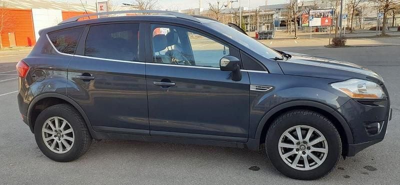 Gebraucht Ford Kuga 140 PS (102 kW) 2010 Blau SUV