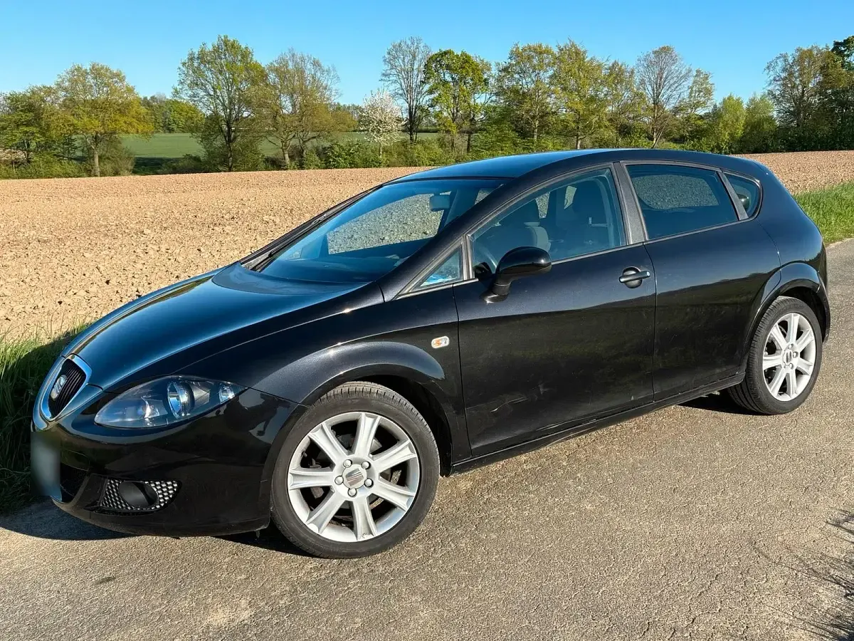 Gebraucht Seat Leon 105 PS (77 kW) 2007 Schwarz Kleinwagen