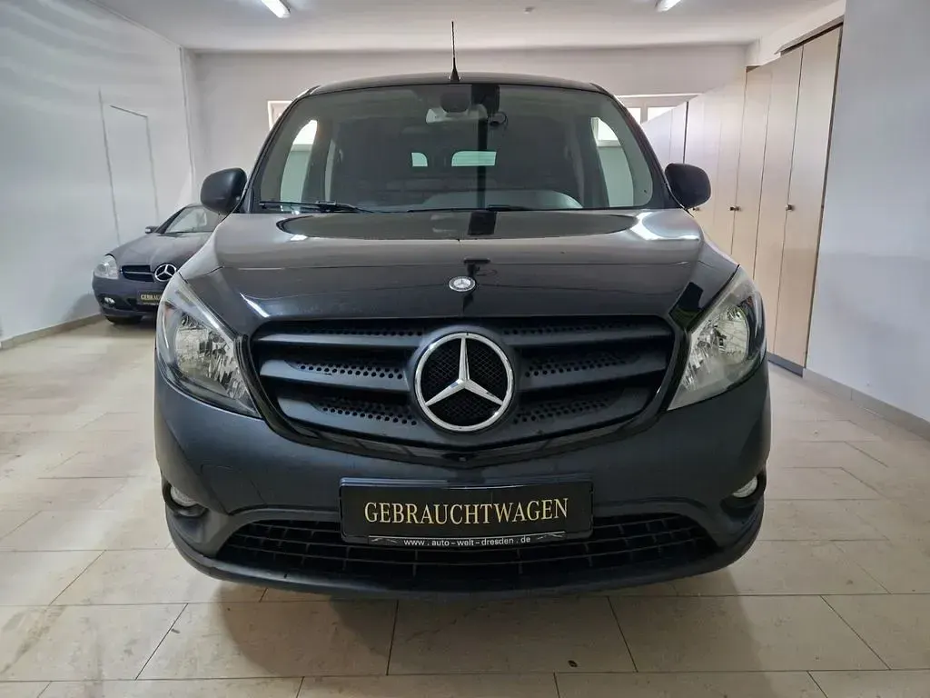 Gebraucht Mercedes Citan 112 114 PS (83 kW) 2017 Schwarz Van / Kleinbus