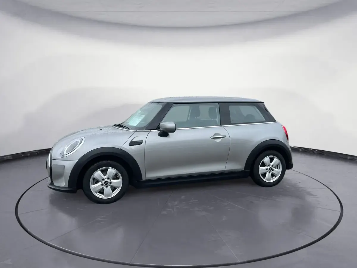 Gebraucht Mini Cooper Essential 136 PS (100 kW) 2022 Silber Kleinwagen