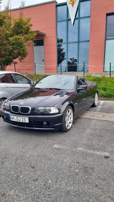 Gebraucht BMW 318 Cabriolet Performance 143 PS (105 kW) 2002 Schwarz Cabrio