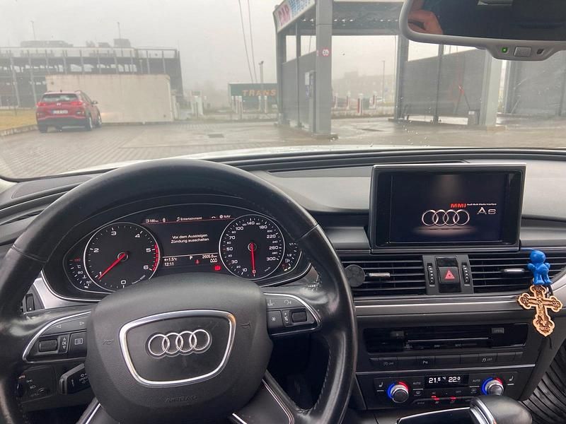 Gebraucht Audi A6 177 PS (130 kW) 2012 Weiß Kombi