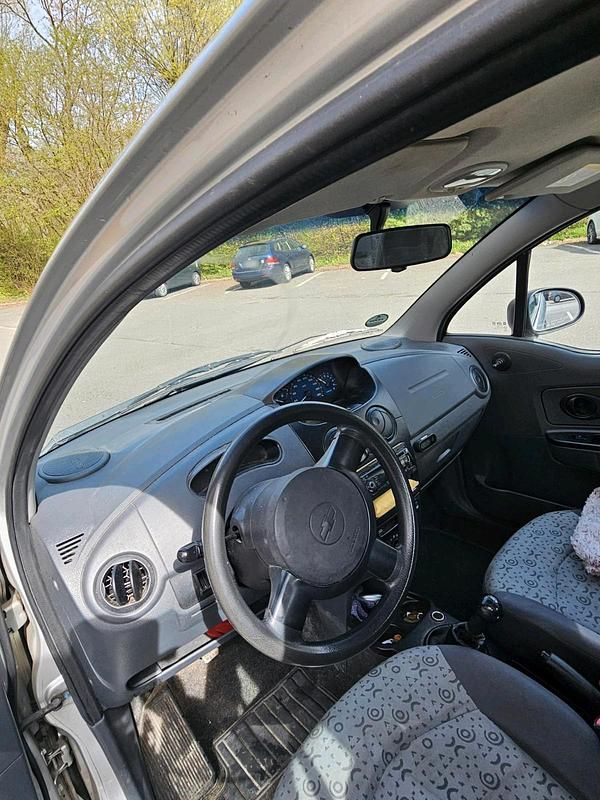 Gebraucht Chevrolet Matiz 52 PS (38 kW) 2009 Silber Kleinwagen