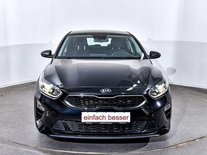 Gebraucht Kia Ceed Vision 140 PS (102 kW) 2021 Schwarz Kleinwagen