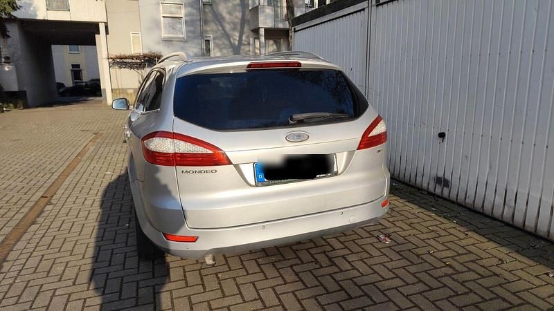 Gebraucht Ford Mondeo Titanium 140 PS (102 kW) 2008 Grau Kombi