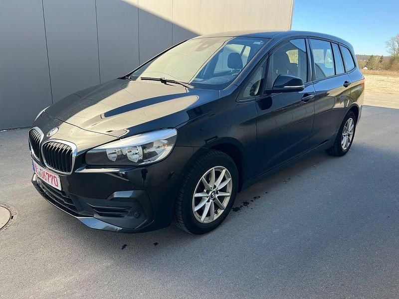 Schwarz Gebraucht 2022 BMW 216 Kombi | 14.200 € (Fairer Preis) - Bild 1/4