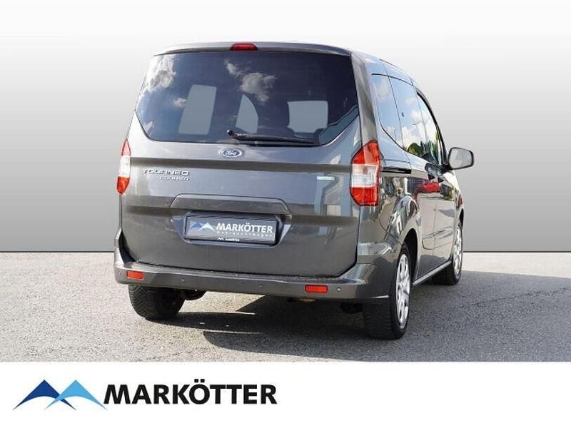 Gebraucht Ford Tourneo Courier Trend 101 PS (74 kW) 2017 Grau Van / Kleinbus
