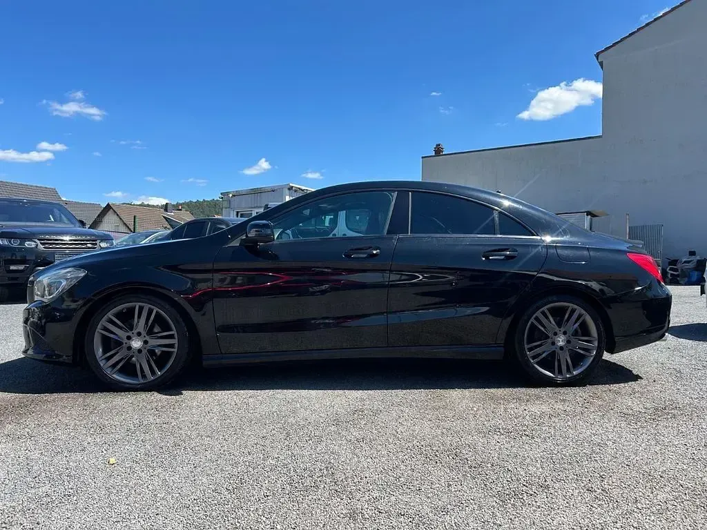 Gebraucht Mercedes CLA220 177 PS (130 kW) 2015 Schwarz Limousine