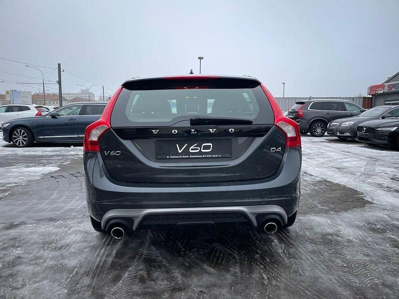 Gebraucht Volvo V60 R-Design 163 PS (119 kW) 2014 Grau Kombi