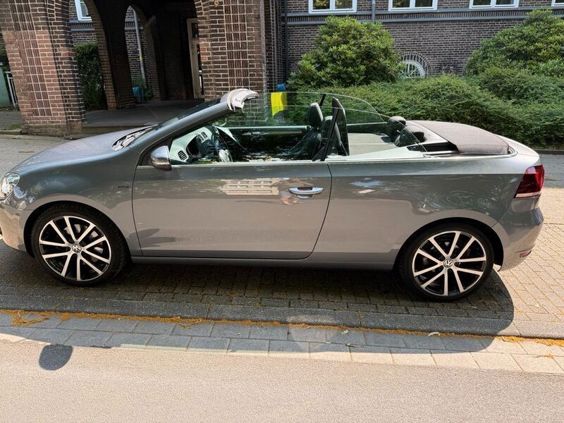Grau Gebraucht 2015 VW Golf Cabriolet LOUNGE Cabrio | 9.999 € (Guter Preis) - Bild 1/4