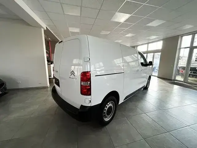 Usado Citroën Jumpy 122 HP (89 kW) 2019 Branco Monovolume