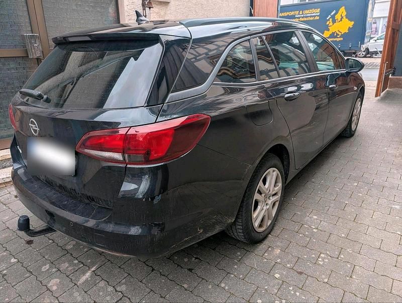 Gebraucht Opel Astra 136 PS (100 kW) 2016 Schwarz Kombi