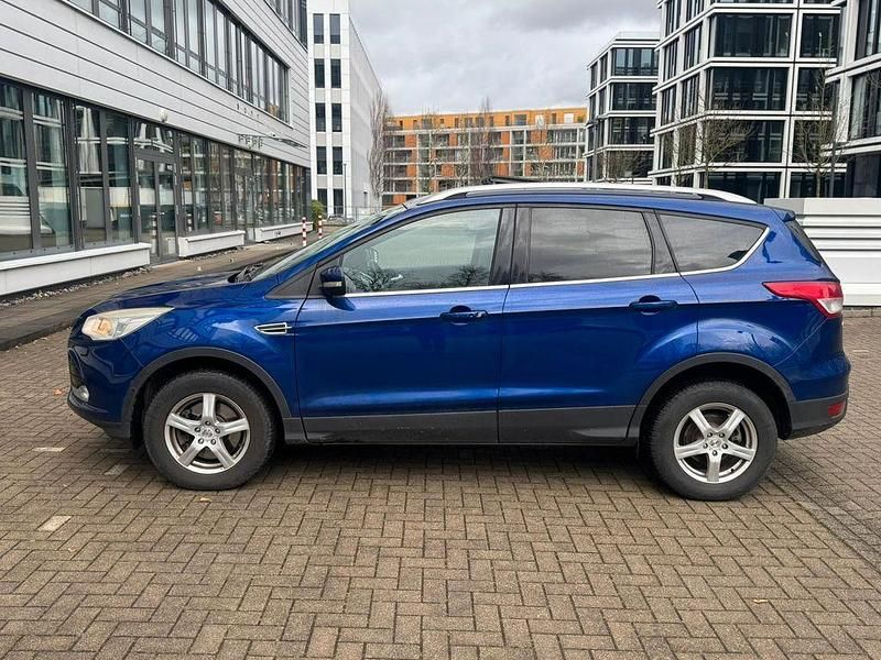 Gebraucht Ford Kuga Titanium 140 PS (102 kW) 2014 Blau SUV