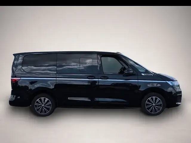 Gebraucht VW Multivan Style 150 PS (110 kW) 2025 Schwarz Van / Kleinbus