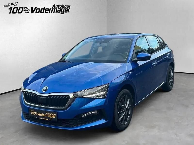 Blau Gebraucht 2021 Skoda Scala Active Kleinwagen | 15.990 € (Guter Preis) - Bild 1/4