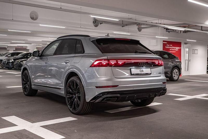 Neu Audi Q8 Sport 394 PS (289 kW) 2026 Silber SUV