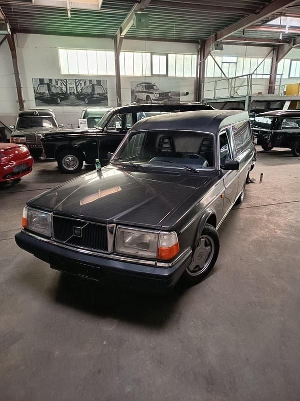 Gebraucht Volvo 245 110 PS (80 kW) 1984 Grau Kombi