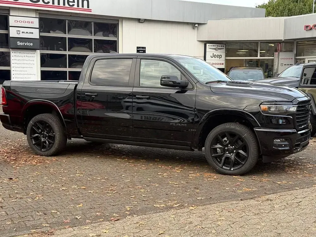 Nowe Dodge Ram 420 KM (308 kW) 2025 Srebrny Pickup