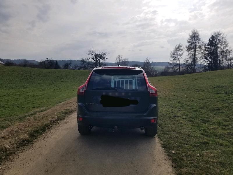 Gebraucht Volvo XC60 165 PS (121 kW) 2011 Schwarz SUV