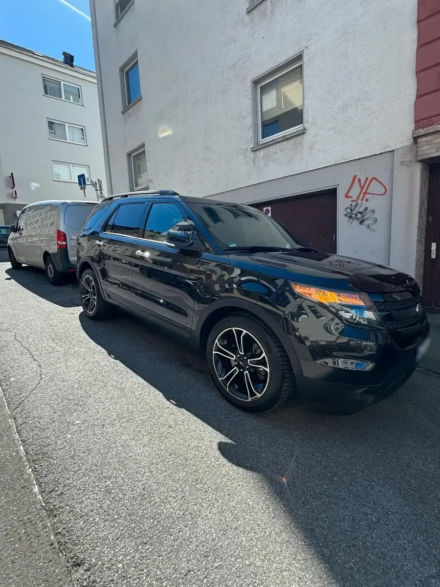 Second-hand Ford Explorer 360 CP (264 kW) 2014 Negru SUV