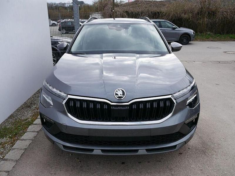 Neu Skoda Kamiq Selection 116 PS (85 kW) 2026 Graphite grau metallic SUV