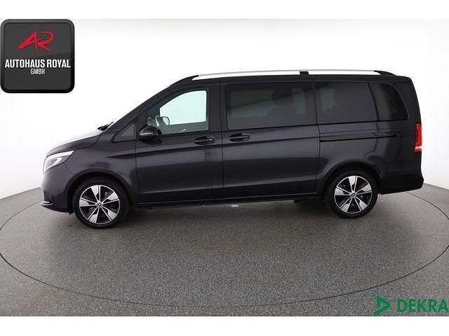 Gebraucht Mercedes V300 237 PS (174 kW) 2023 Grau Van / Kleinbus