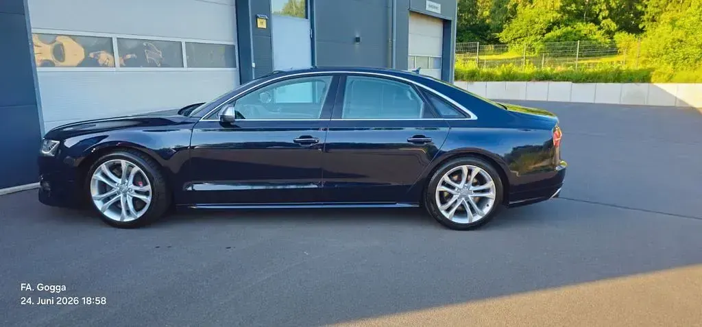 Gebraucht Audi S8 Sport 519 PS (381 kW) 2015 Blau Limousine