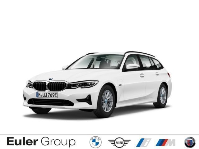 Weiss Gebraucht 2021 BMW 330e Sport Line Kombi | 27.999 € (Superpreis) - Bild 1/4