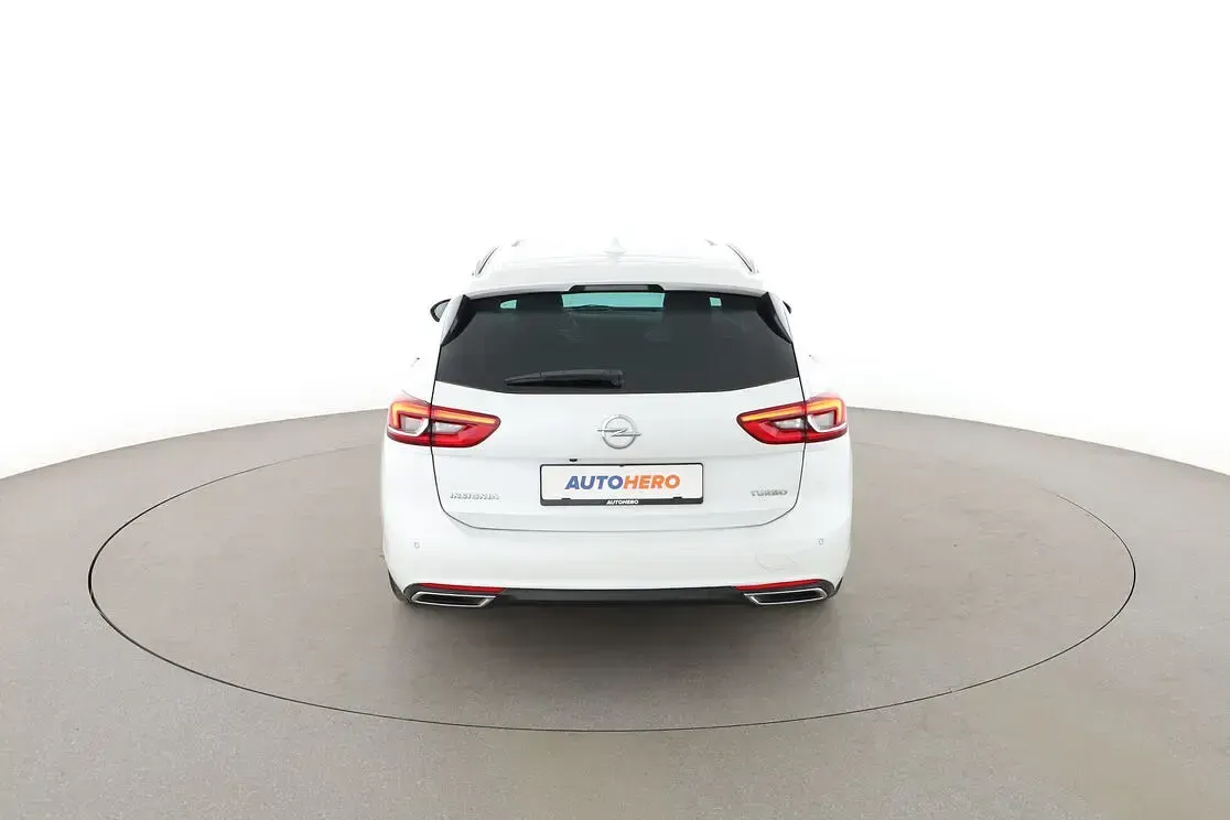 Gebraucht Opel Insignia Innovation 165 PS (121 kW) 2018 Weiß Kombi