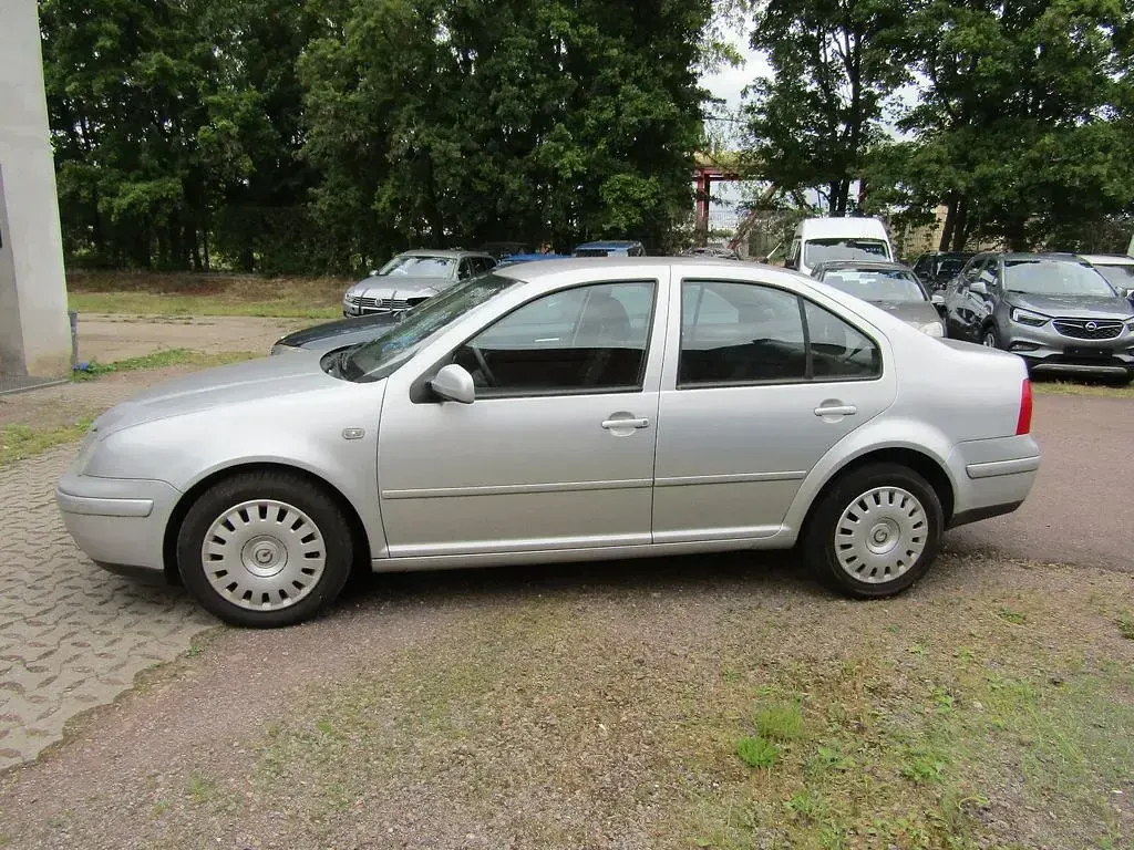 Gebraucht VW Bora 105 PS (77 kW) 2000 Silber Limousine