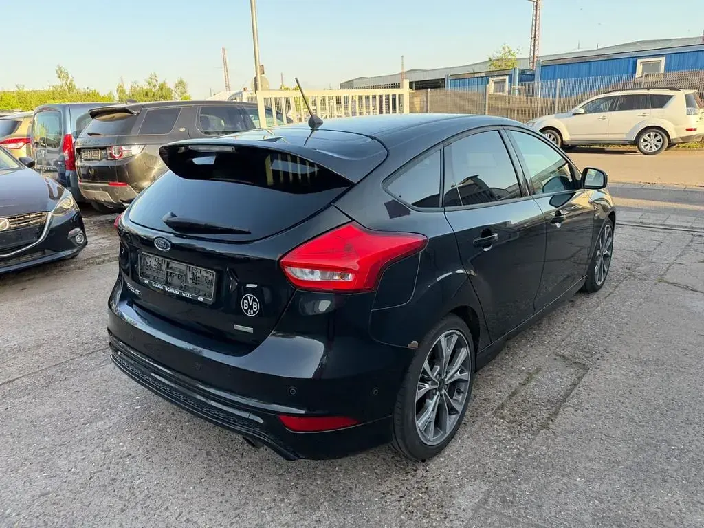 Gebraucht Ford Focus ST-Line 150 PS (110 kW) 2017 Schwarz Limousine