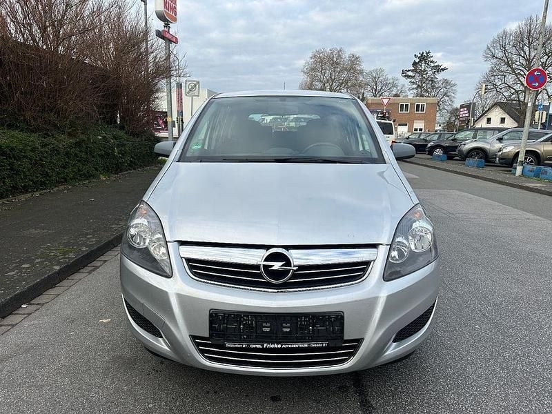 Gebraucht Opel Zafira Selection 116 PS (85 kW) 2009 Silber Van / Kleinbus