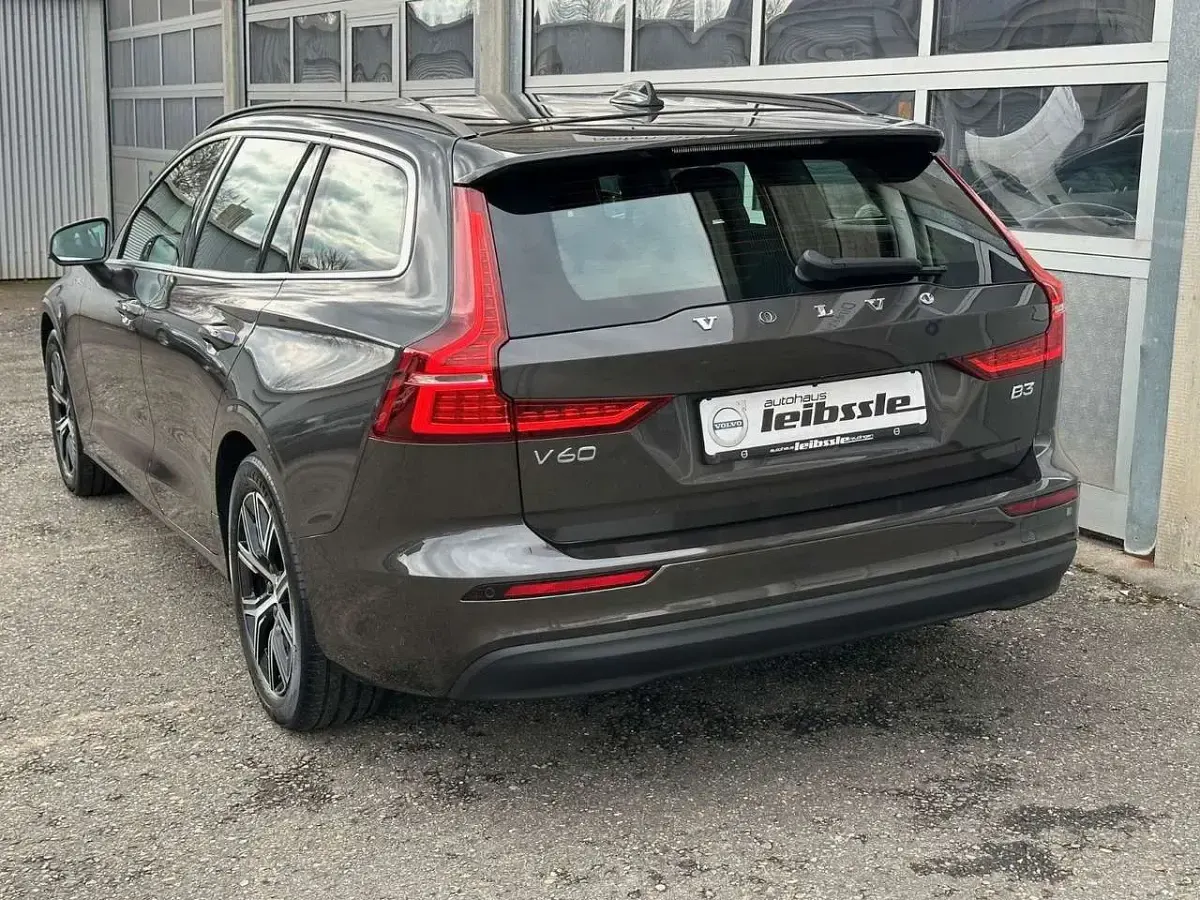 Brugt Volvo V60 Core 163 HK (119 kW) 2024 Grå Stationcar
