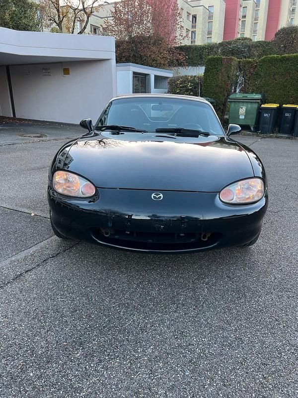 Gebraucht Mazda MX5 140 PS (102 kW) 2001 Schwarz Cabrio