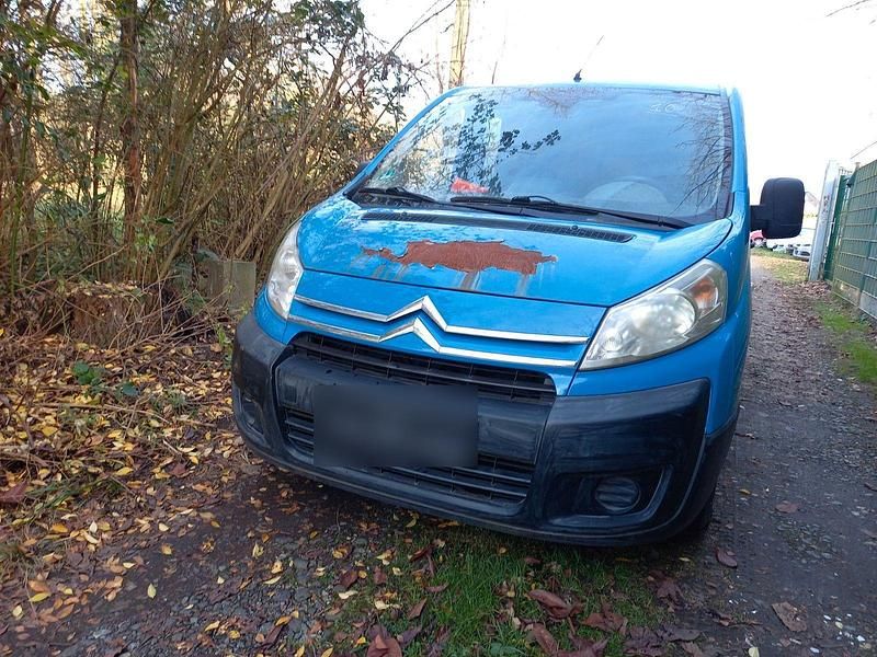 Second-hand Citroën Jumpy 120 CP (88 kW) 2011 Albastru Monovolum