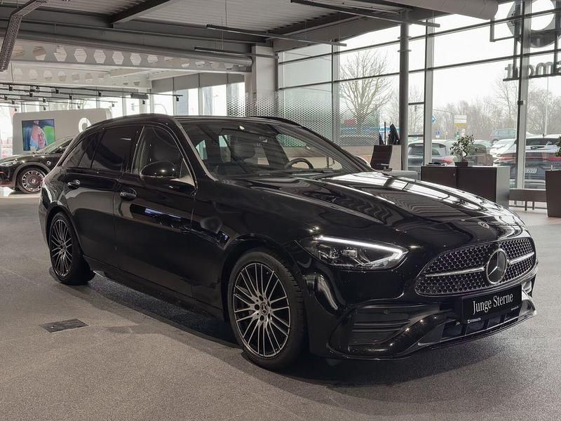 Gebraucht Mercedes C200 AMG line 204 PS (150 kW) 2025 Unilack schwarz Kombi