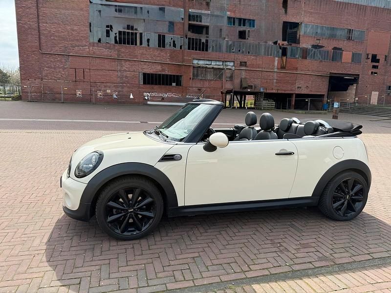 Gebraucht Mini Cooper Cabriolet 98 PS (72 kW) 2011 Beige Cabrio