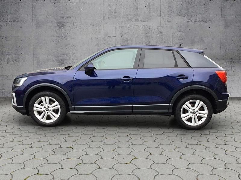 Gebraucht Audi Q2 Advanced Plus 150 PS (110 kW) 2024 Navarrablau metallic SUV