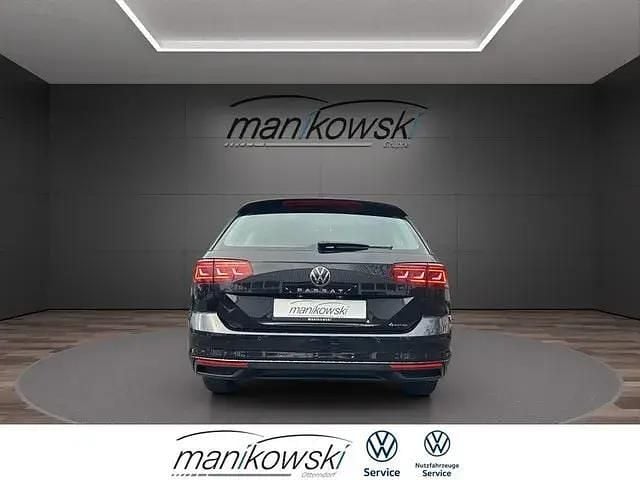 Second-hand VW Passat 200 CP (147 kW) 2022 Negru Break