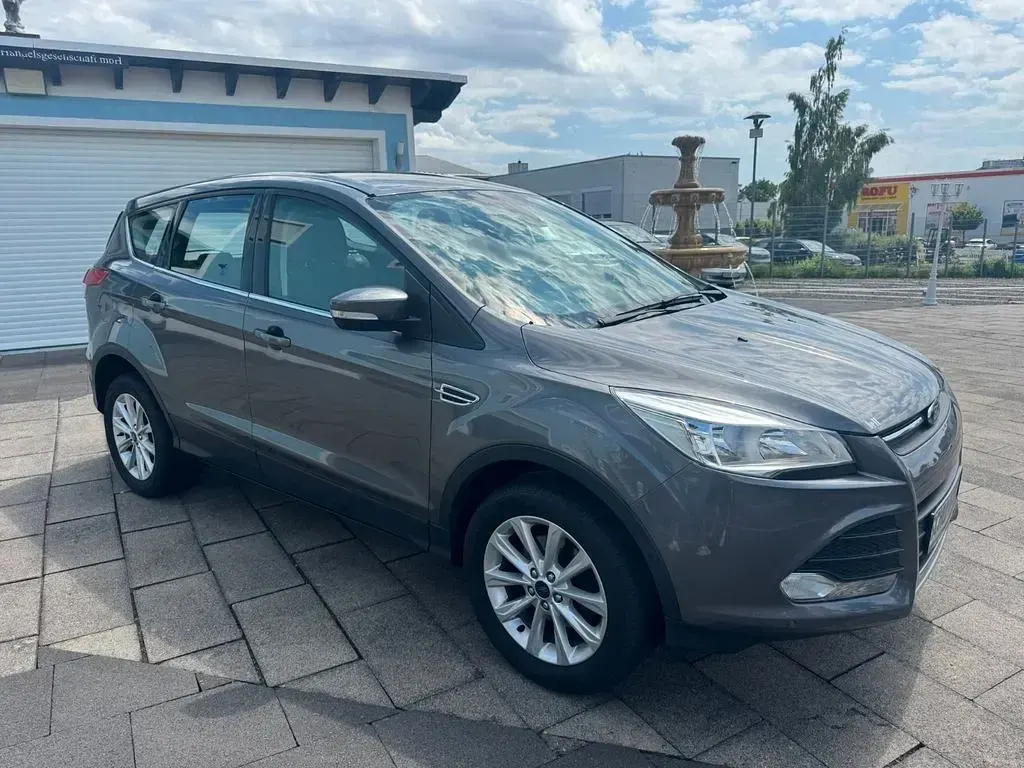 Gebraucht Ford Kuga Trend 150 PS (110 kW) 2013 Sterling gray metallic SUV