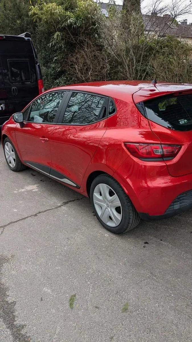 Gebraucht Renault Clio IV Dynamique 90 PS (66 kW) 2015 Rot Kleinwagen