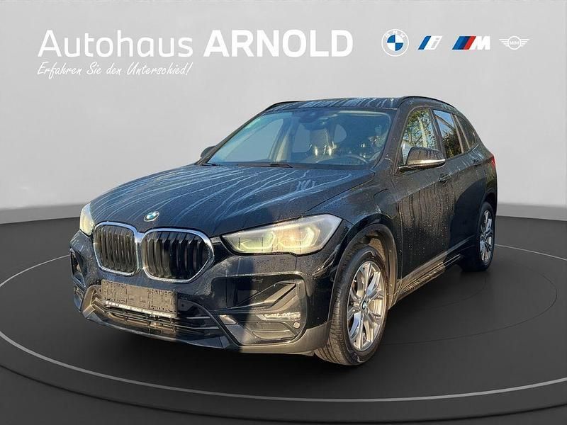 Schwarz ii Gebraucht 2021 BMW X1 Sport Line SUV | 24.330 € (Fairer Preis) - Bild 1/4