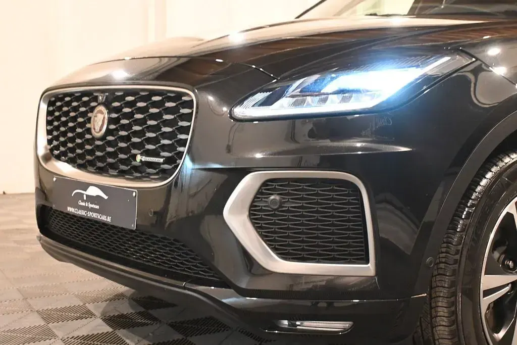 Begagnad Jaguar E-Pace R-Dynamic 163 HK (119 kW) 2021 Svart SUV