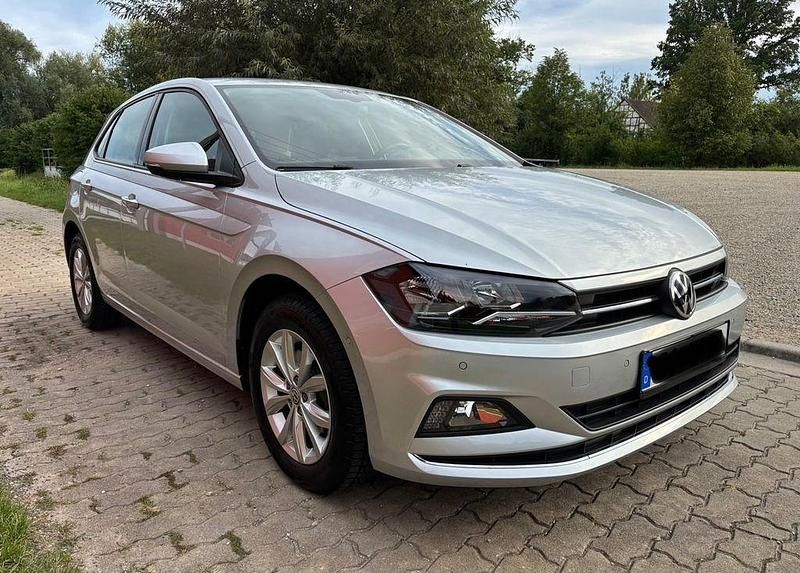 Gebraucht VW Polo Highline 116 PS (85 kW) 2019 Silber Kleinwagen
