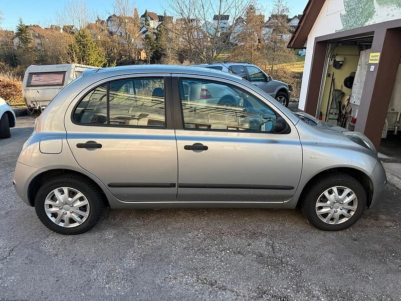Gebraucht Nissan Micra 65 PS (47 kW) 2008 Silber Kleinwagen