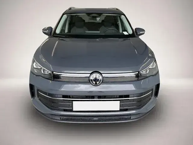 Neu VW Tiguan IQ Drive 150 PS (110 kW) 2025 Manufacturer SUV