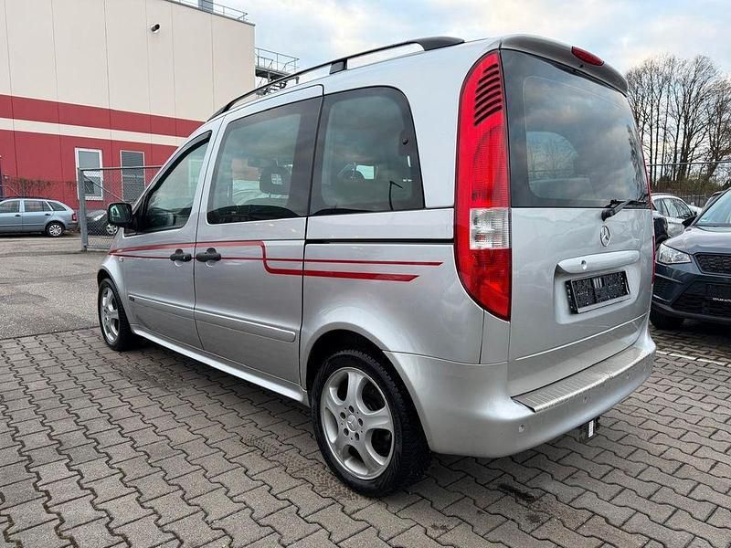 Gebraucht Mercedes Vaneo 143 PS (105 kW) 2002 Silber Van / Kleinbus