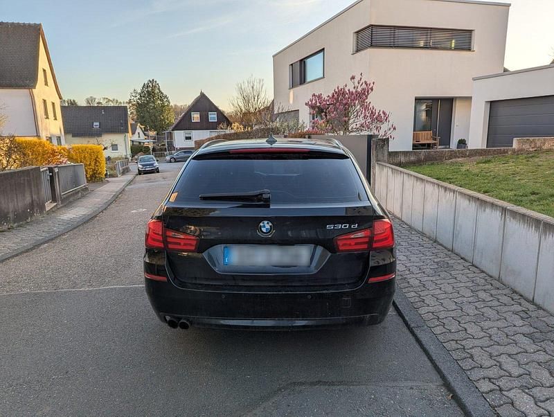 Second-hand BMW 530 258 CP (189 kW) 2012 Negru Break