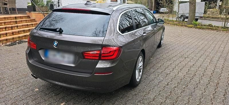 Gebraucht BMW 530 258 PS (189 kW) 2012 Andere farben Kombi